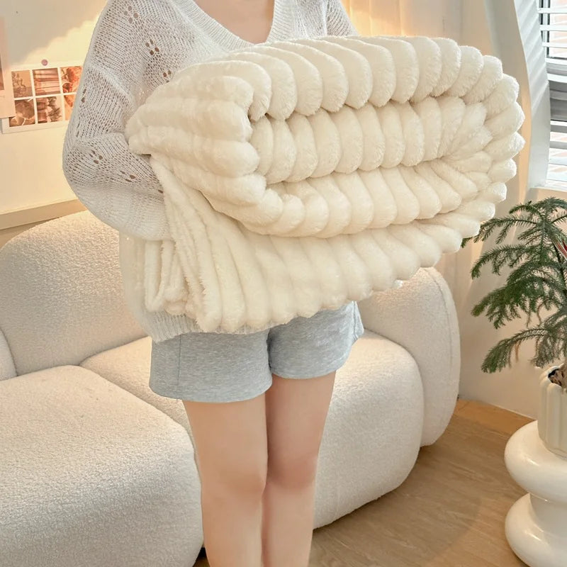 Zhejiang Craft Of Weaving Cashmere Wool Plush Blanket