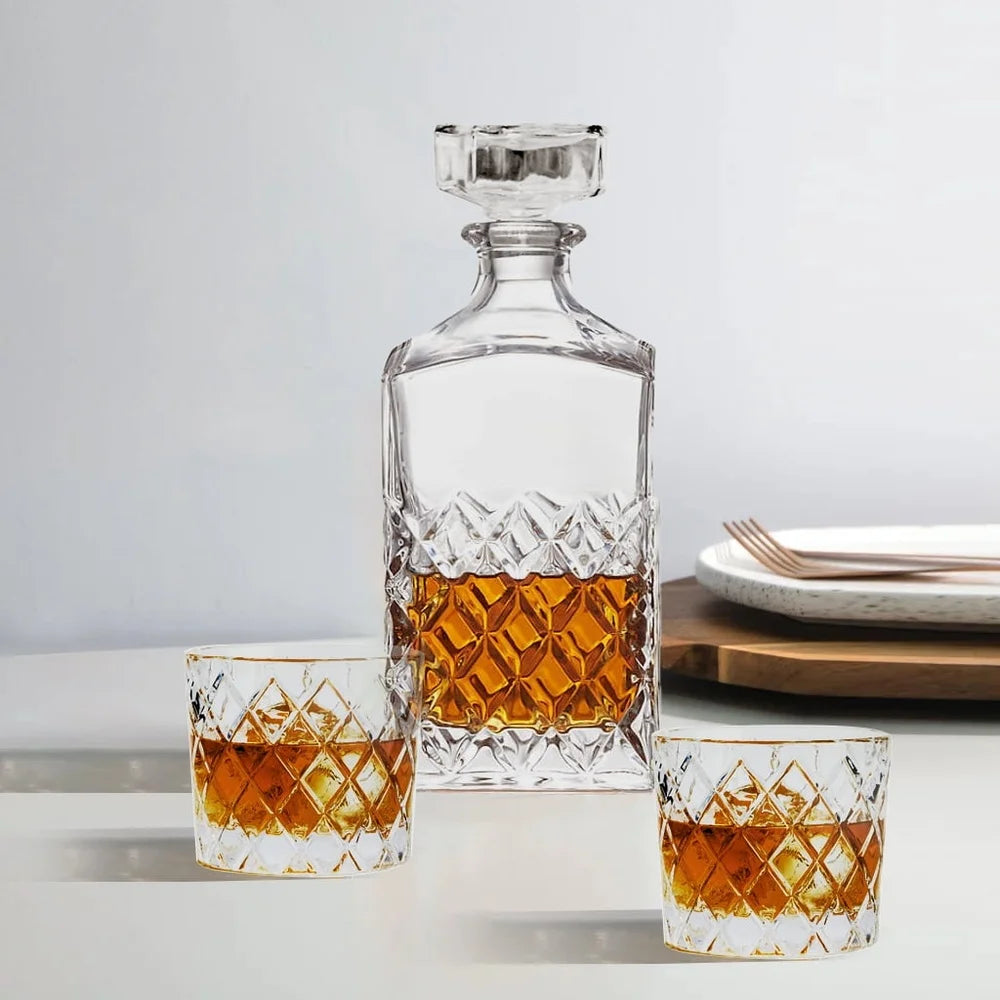 EZHomeEssentials Diamond Cut Glass Decanter Set Glassware