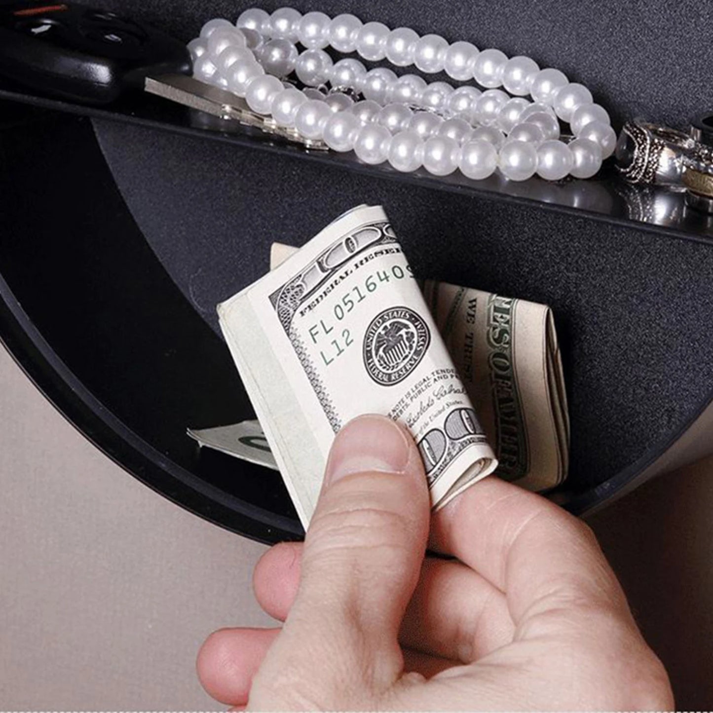 Hign-concerned Hidden Money Wall Clock Secret Compartment